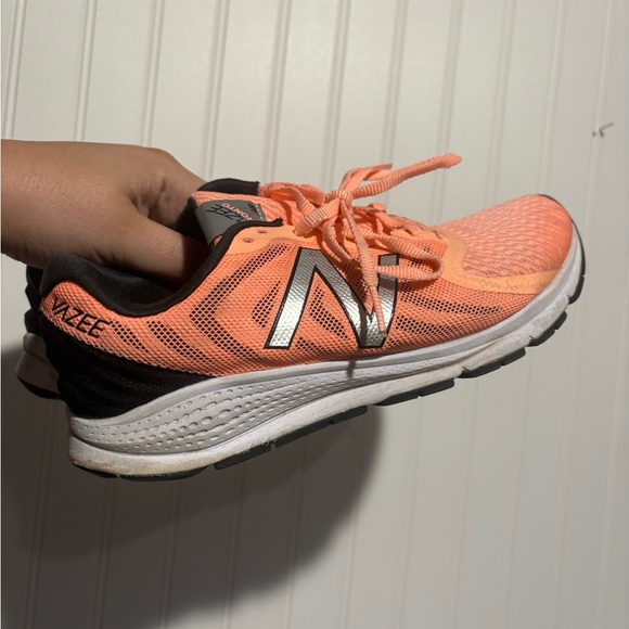 New Balance Shoes - New Balance Peach Coral Orange Athletic Shoes| Size 9